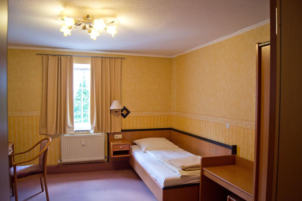 Hotel Garni Promenade Вайсенхорн Экстерьер фото