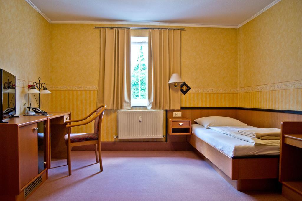 Hotel Garni Promenade Вайсенхорн Экстерьер фото