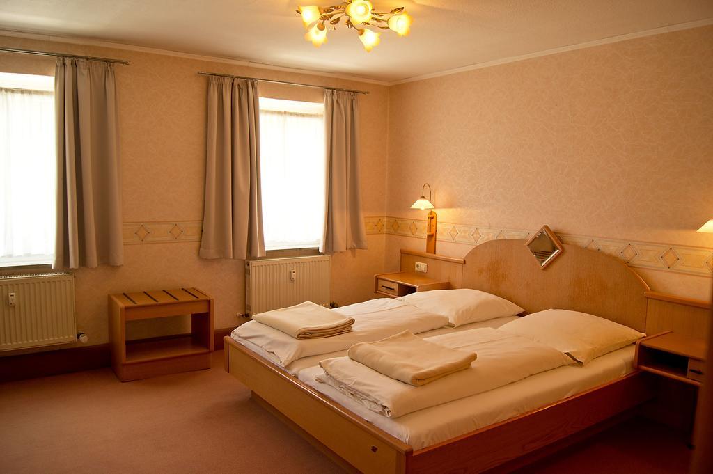 Hotel Garni Promenade Вайсенхорн Экстерьер фото