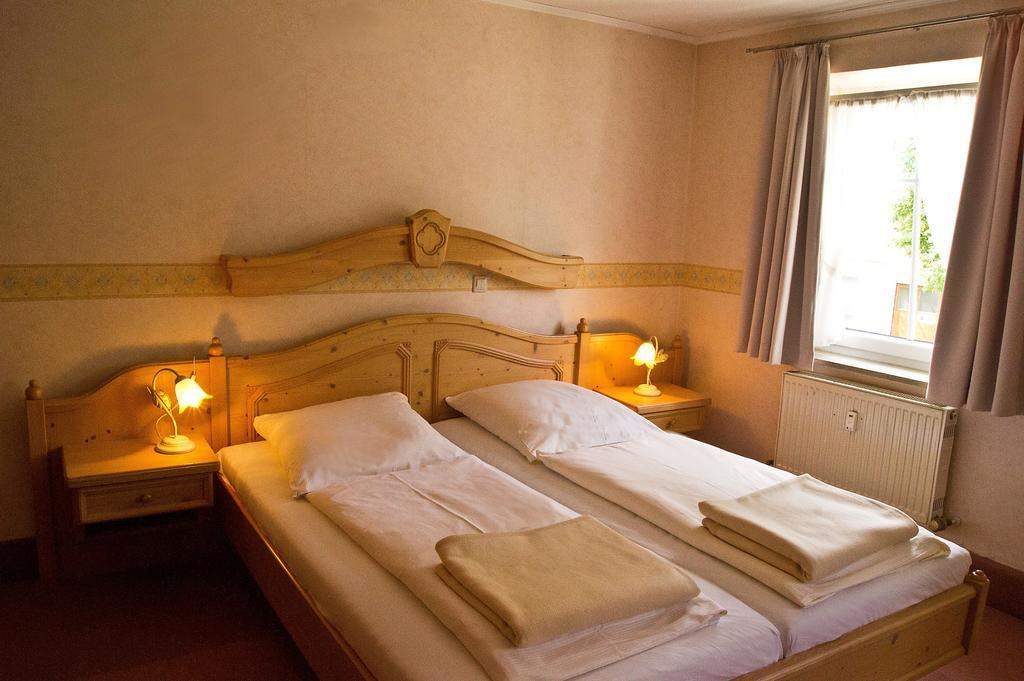 Hotel Garni Promenade Вайсенхорн Экстерьер фото